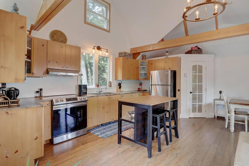 Eastern Township'S Getaway! Beach + Ski Haven Magog Eksteriør billede
